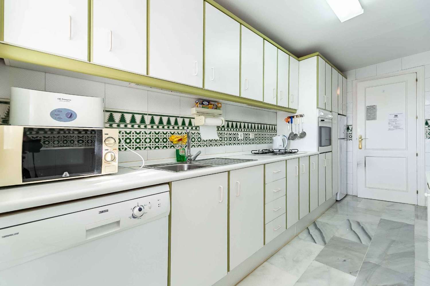 Apartment for sale in Zona Sohail (Fuengirola)