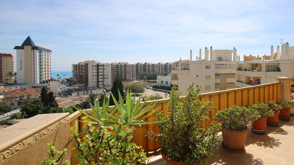 Penthouse for sale in Zona Sohail (Fuengirola)